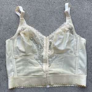 Carnival 44C Vintage Long Line Bra Style 745 Preowned lace cups front closure